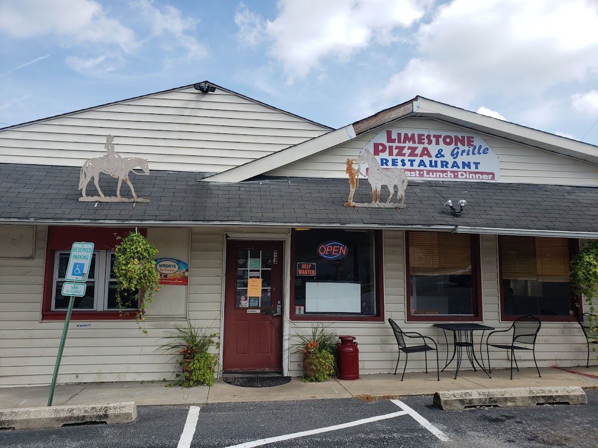 Limestone Pizza and Grille Restaurant